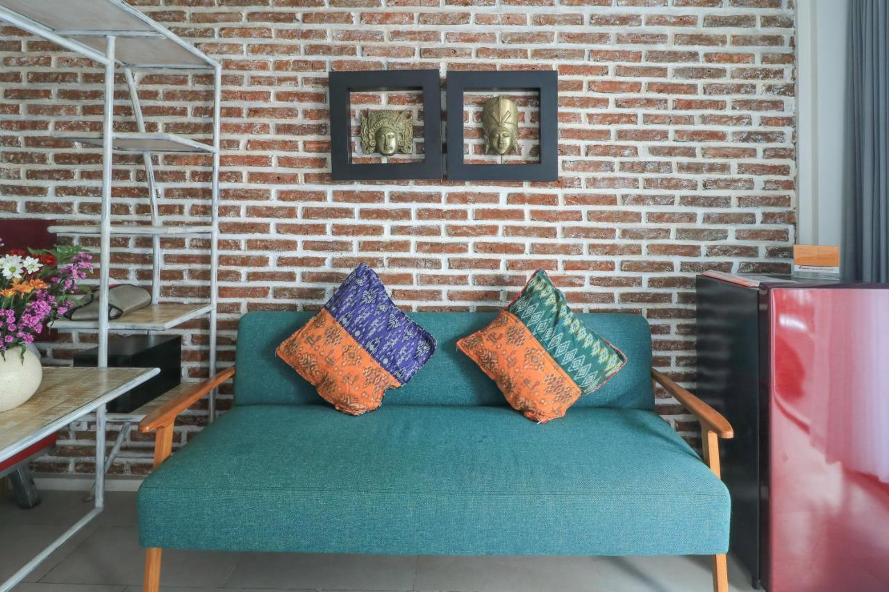 Base Guest House Canggu Exterior foto