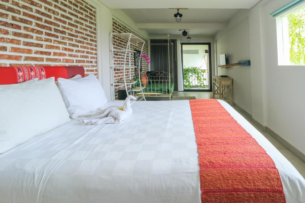 Base Guest House Canggu Exterior foto