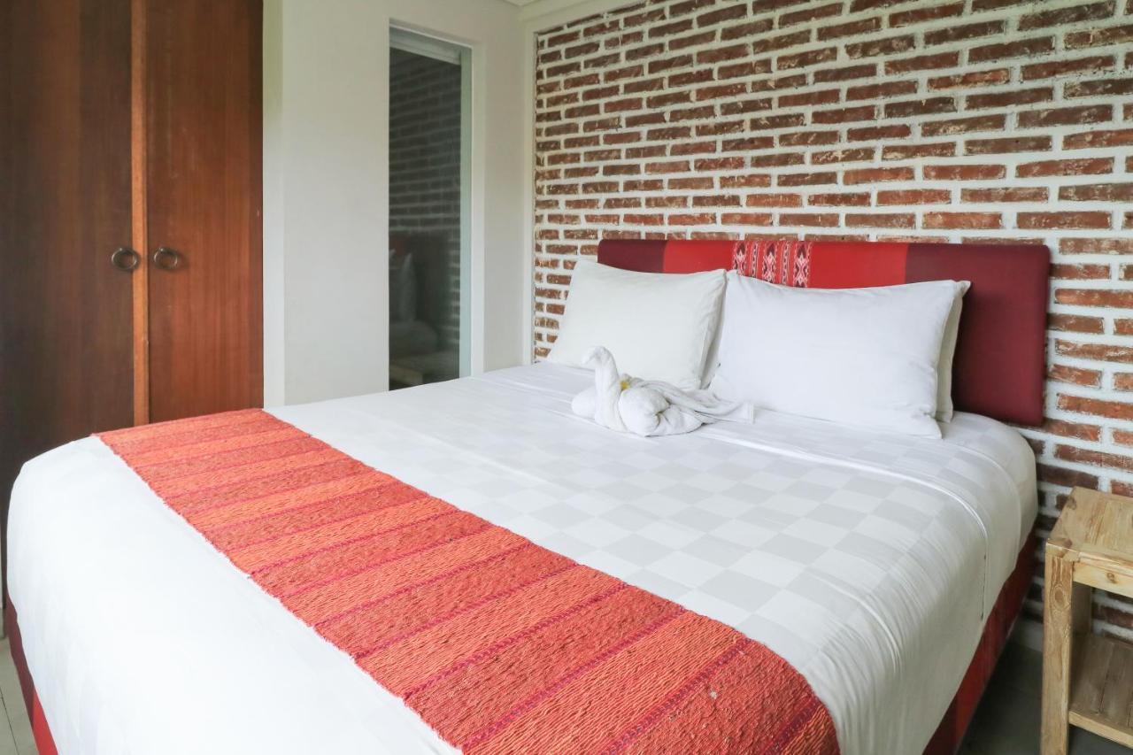 Base Guest House Canggu Exterior foto