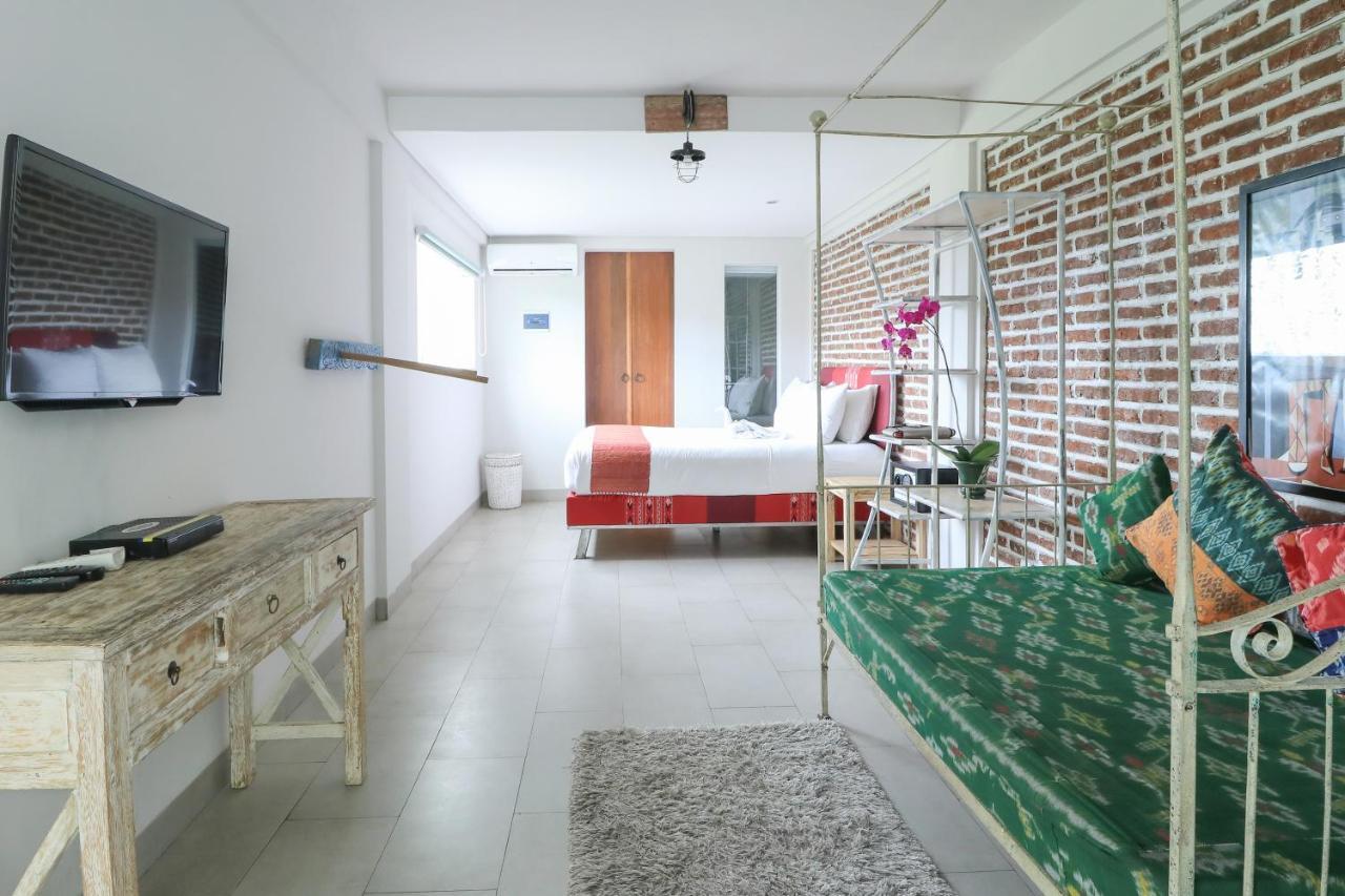 Base Guest House Canggu Exterior foto