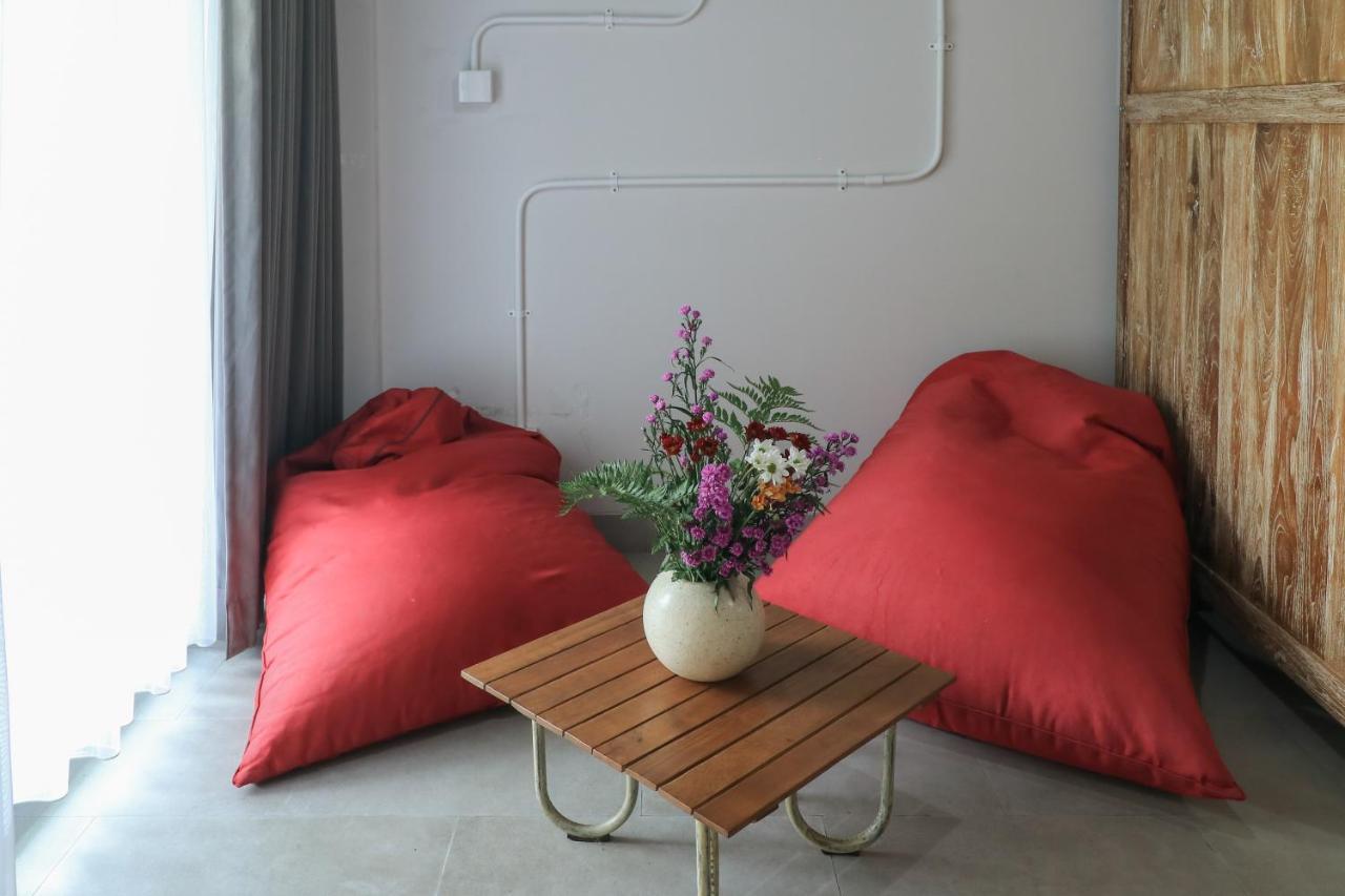 Base Guest House Canggu Exterior foto