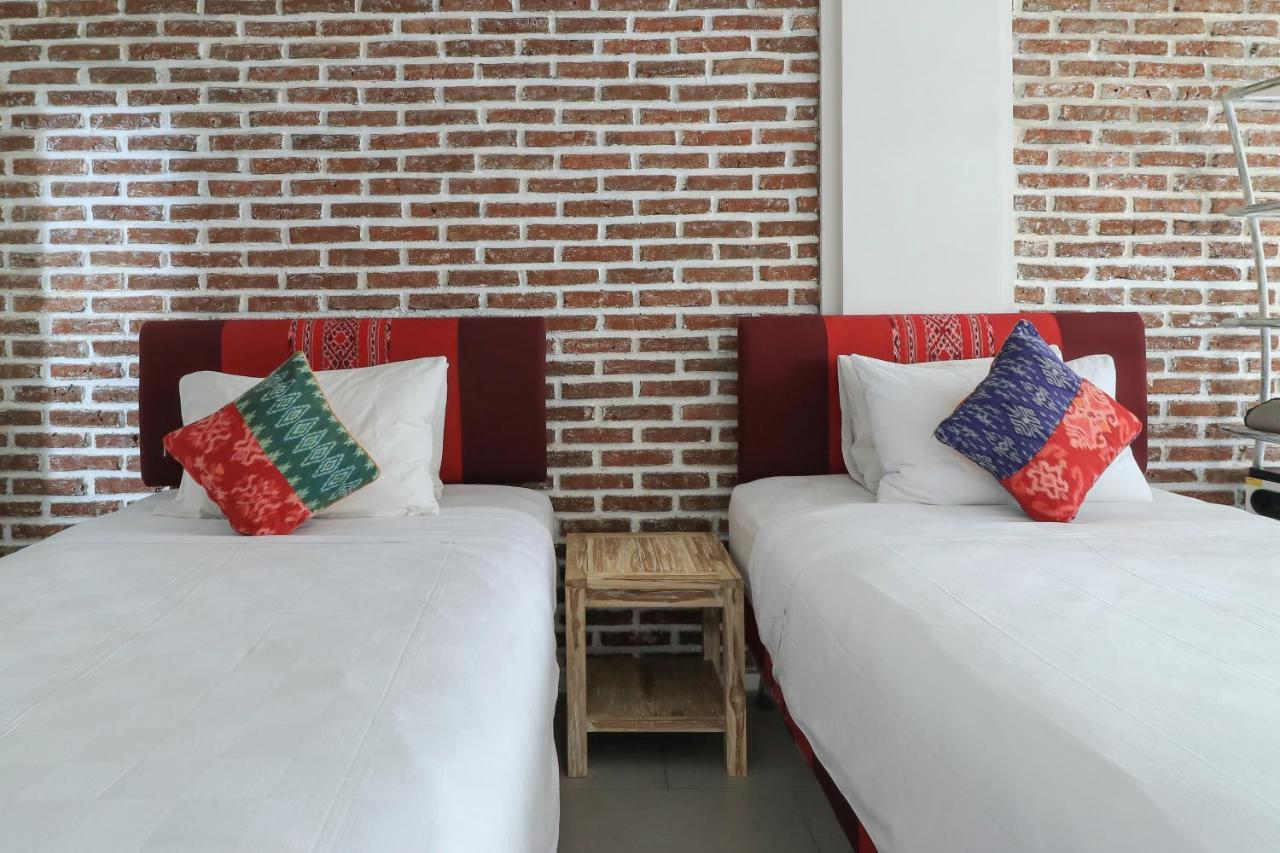 Base Guest House Canggu Exterior foto